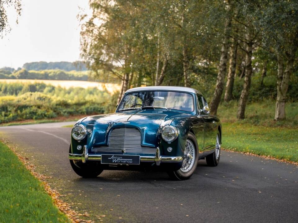 Image 4/64 of Aston Martin DB 2/4 Mk II (1957)