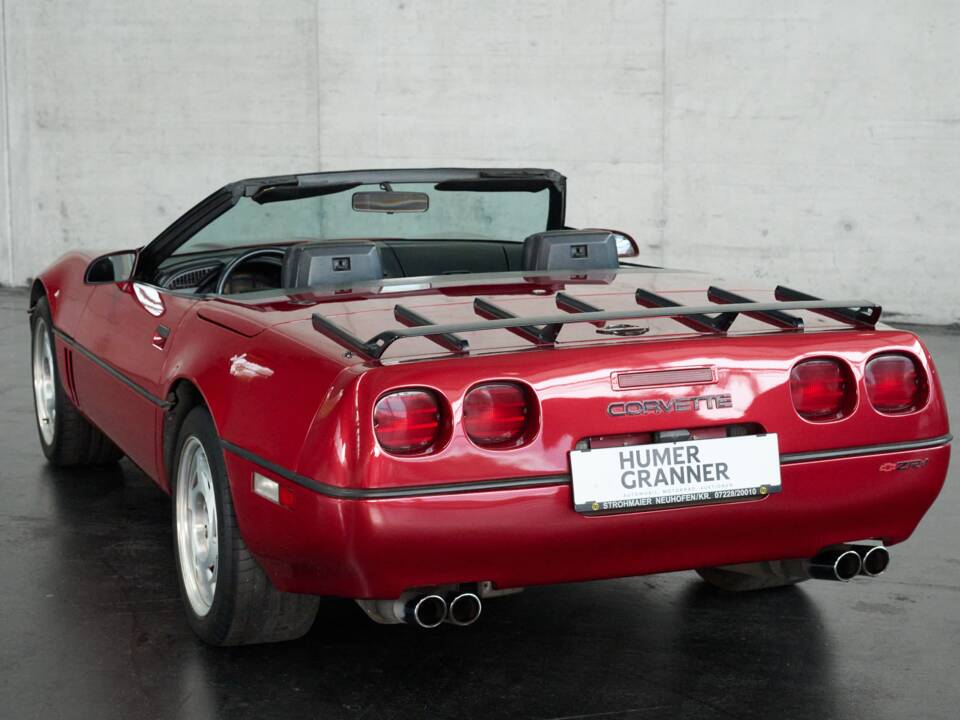 Imagen 17/50 de Chevrolet Corvette Convertible (1990)