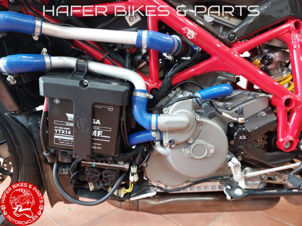 Bild 55/56 von Ducati 1098 R (2009)