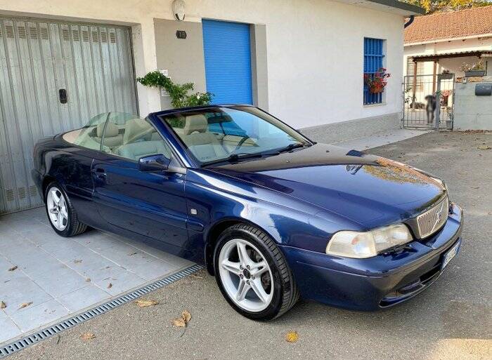 Bild 3/7 von Volvo C70 T5 (2000)