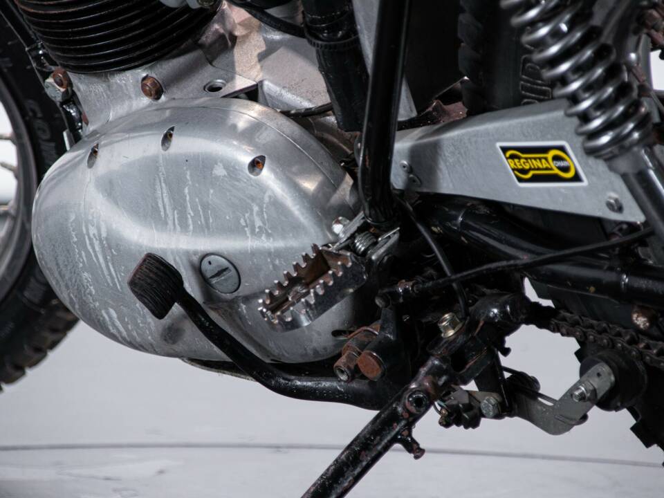 Bild 20/50 von BSA C 15 Scrambler (1963)