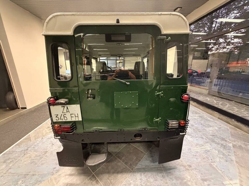 Imagen 15/19 de Land Rover Defender 90 Td5 (2000)