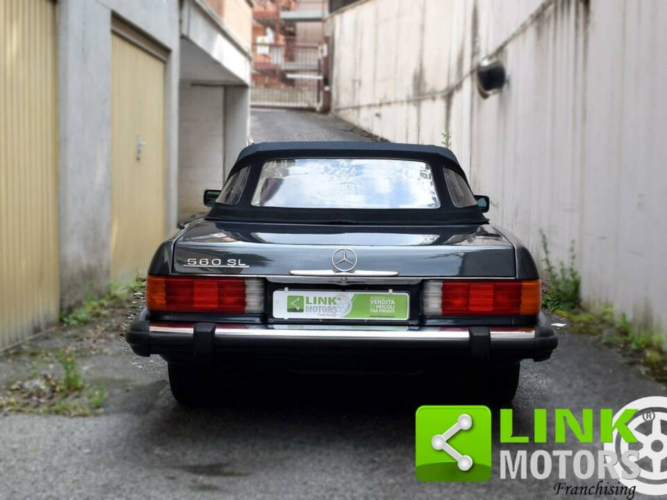 Image 4/10 of Mercedes-Benz 560 SL (1986)