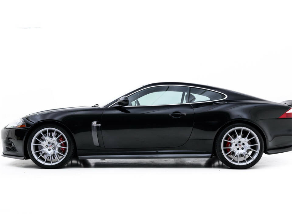 Image 6/37 of Jaguar XKR (2008)