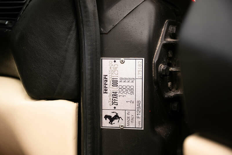 Immagine 20/29 di Ferrari F 355 Berlinetta (1998)