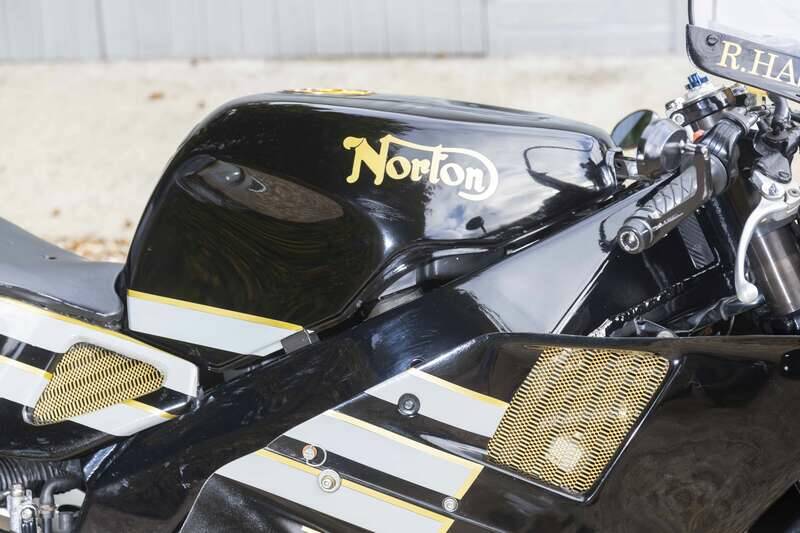 Image 7/50 de Yamaha DUMMY (1995)