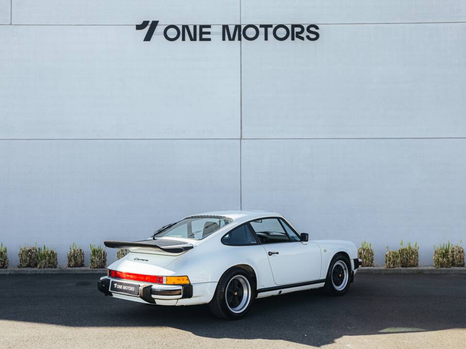 Bild 7/29 von Porsche 911 Carrera 3.2 (1989)
