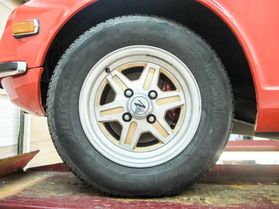 Image 45/50 of Datsun 240 Z (1974)