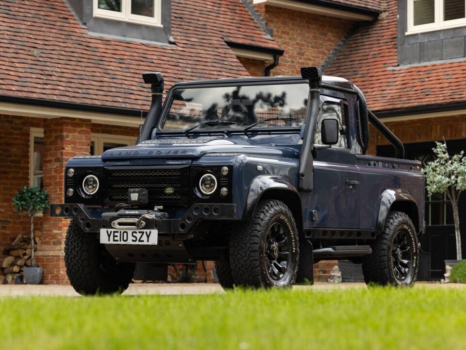 Image 26/43 of Land Rover Defender 90 (2010)