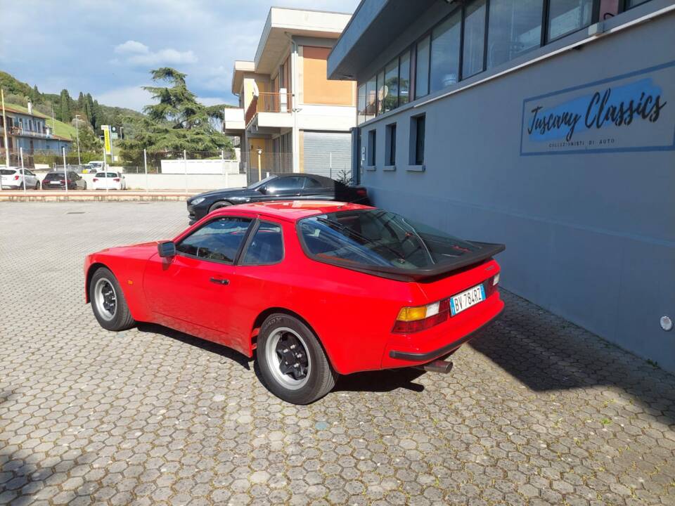 Image 6/17 de Porsche 944 (1984)