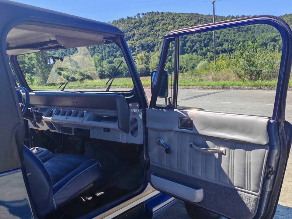 Afbeelding 22/33 van Jeep Wrangler 2.5L (1990)