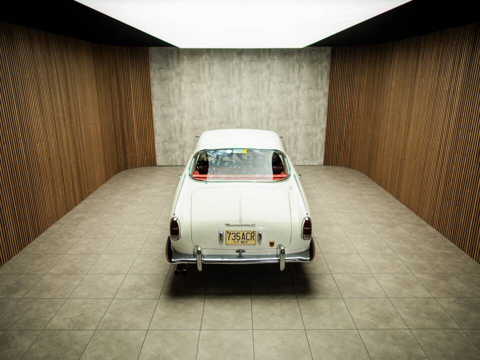 Bild 19/99 von Maserati 3500 GT Touring (1959)