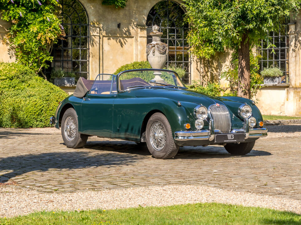 Image 3/37 of Jaguar XK 150 3.8 S OTS (1959)
