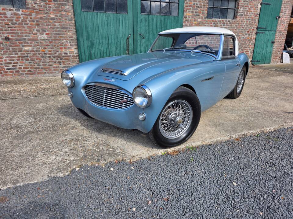 Immagine 2/34 di Austin-Healey 3000 Mk I (BT7) (1960)