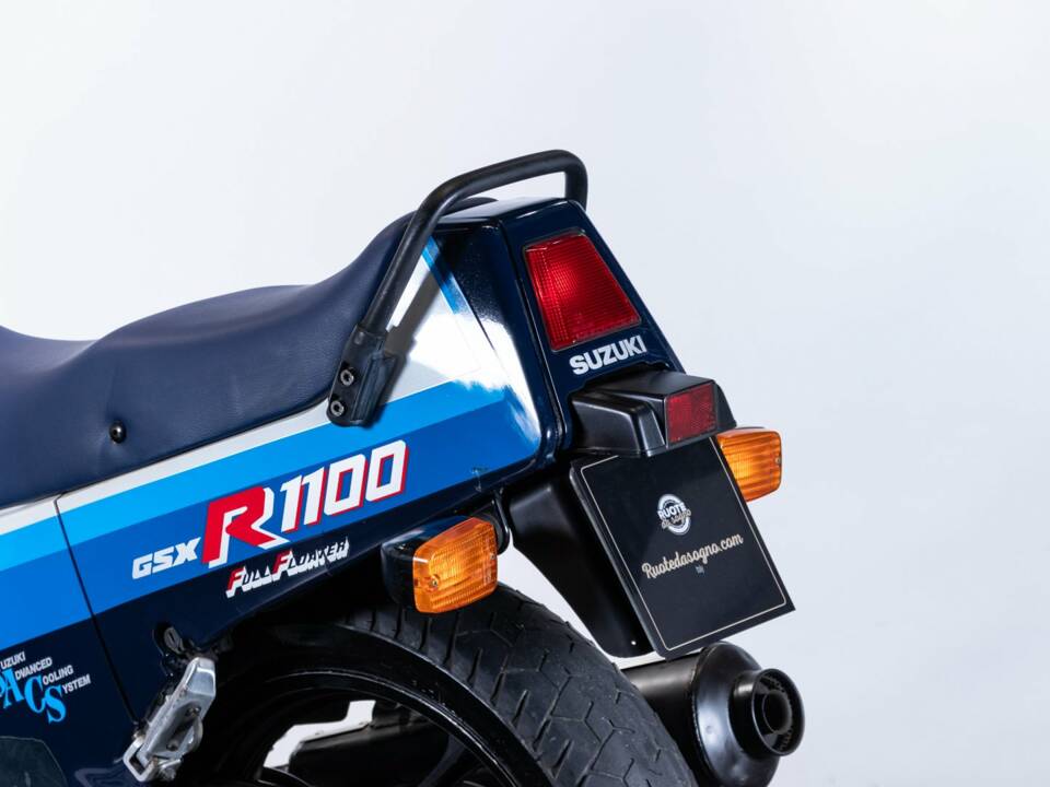 Bild 20/50 von Suzuki DUMMY (1986)