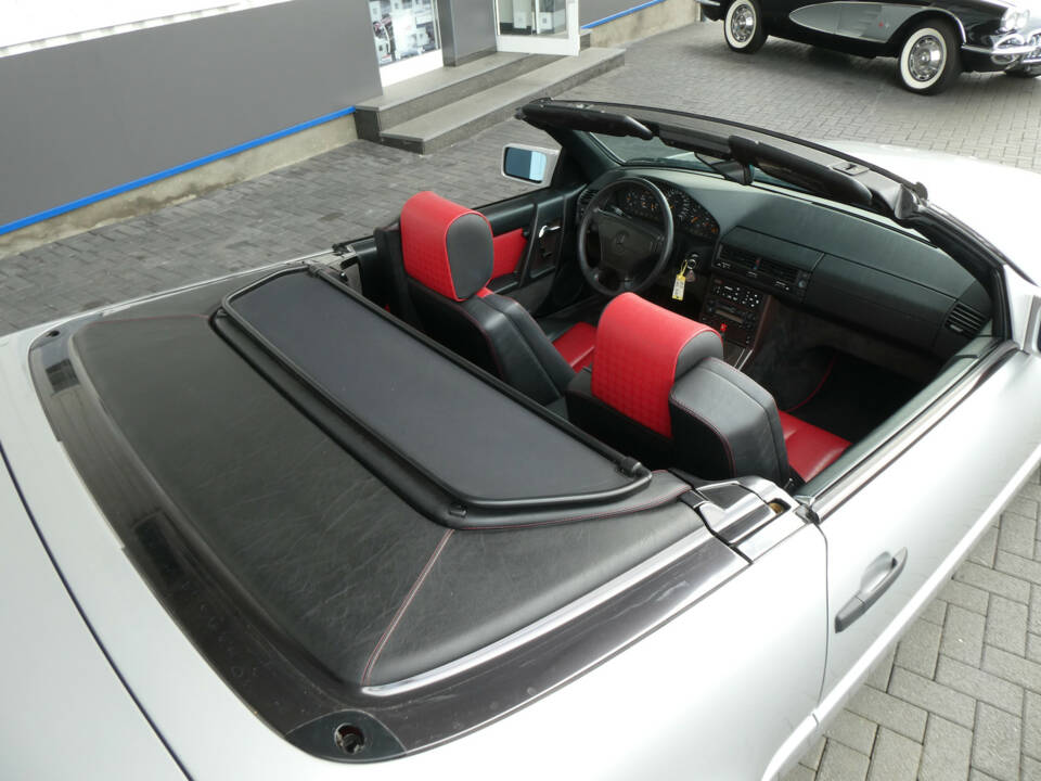 Image 13/21 de Mercedes-Benz SL 320 &quot;Mille Miglia&quot; (1995)