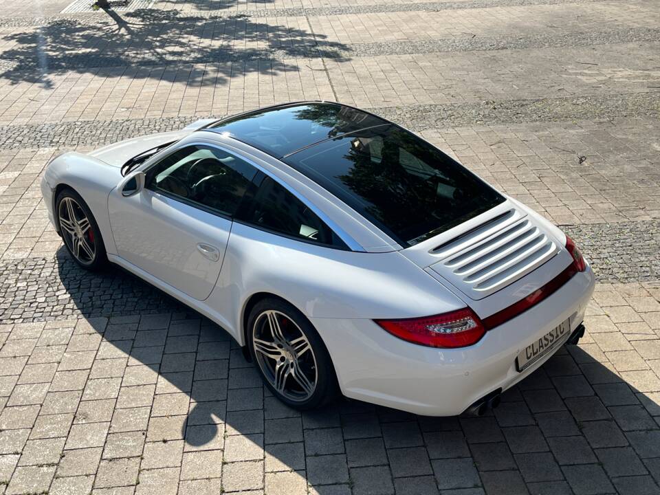 Afbeelding 2/57 van Porsche 911 Targa 4S (2010)