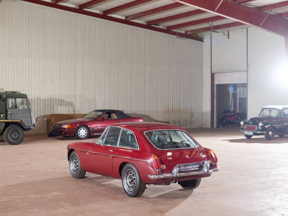 Immagine 10/29 di MG MGB GT V8 (1974)