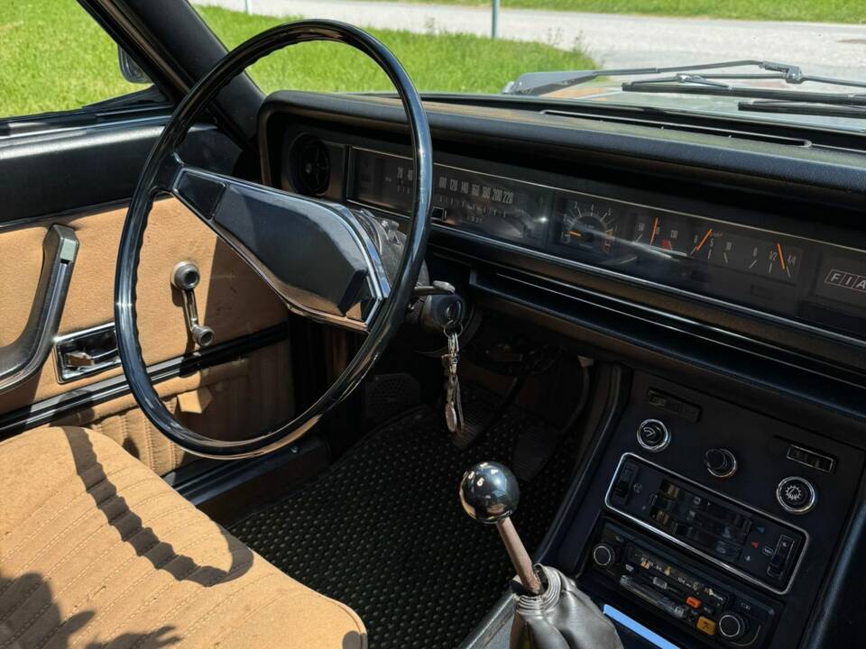 Bild 6/7 von FIAT 130 / 2800 (1971)
