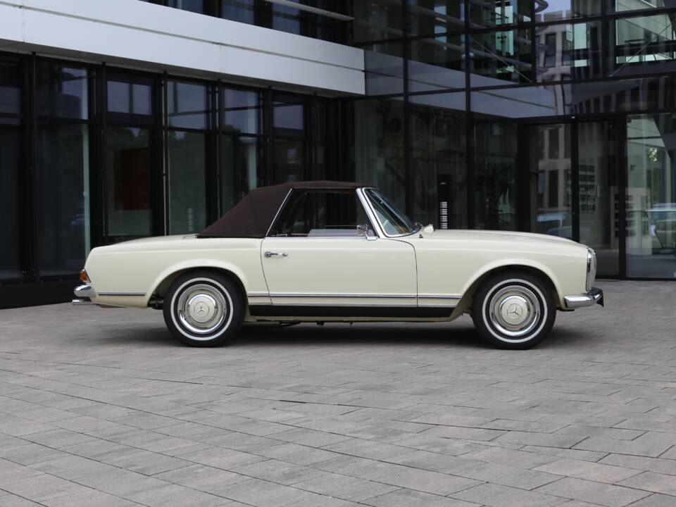 Imagen 49/50 de Mercedes-Benz 230 SL (1965)