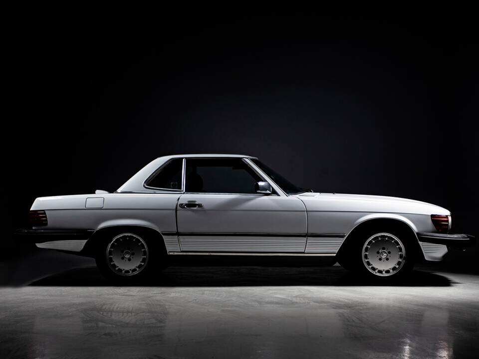 Bild 2/38 von Mercedes-Benz 560 SL (1986)