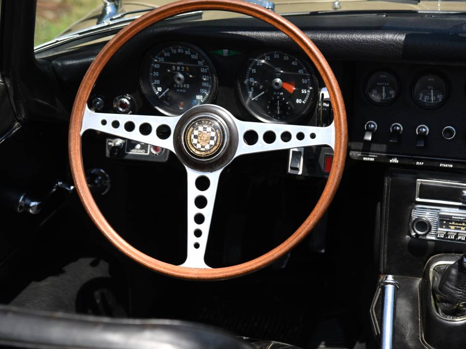 Bild 8/26 von Jaguar E-Type (1967)