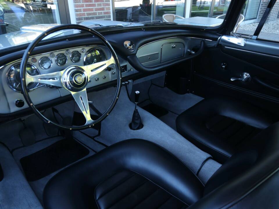 Bild 28/50 von Maserati 3500 GT Touring (1961)