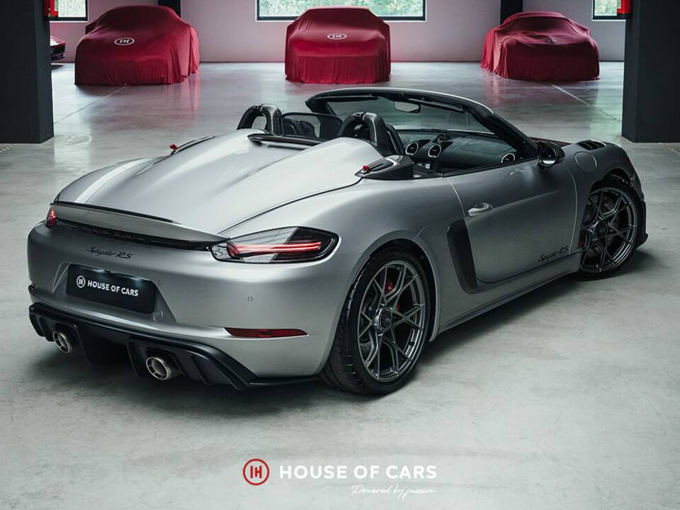 Bild 7/25 von Porsche 718 Spyder RS Weissach (2025)