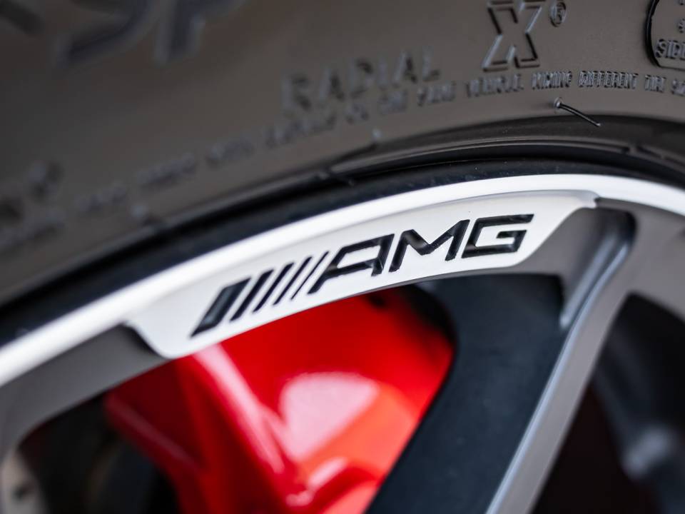 Imagen 26/50 de Mercedes-Benz SLS AMG GT (2014)