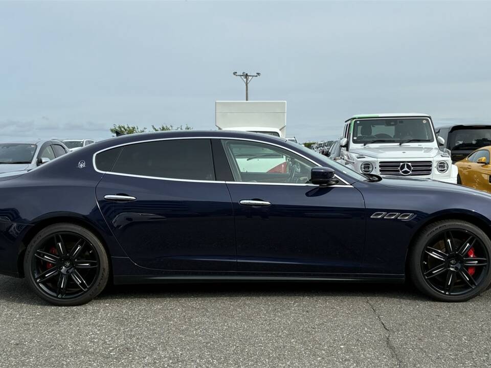 Image 3/53 of Maserati Quattroporte GTS (2013)