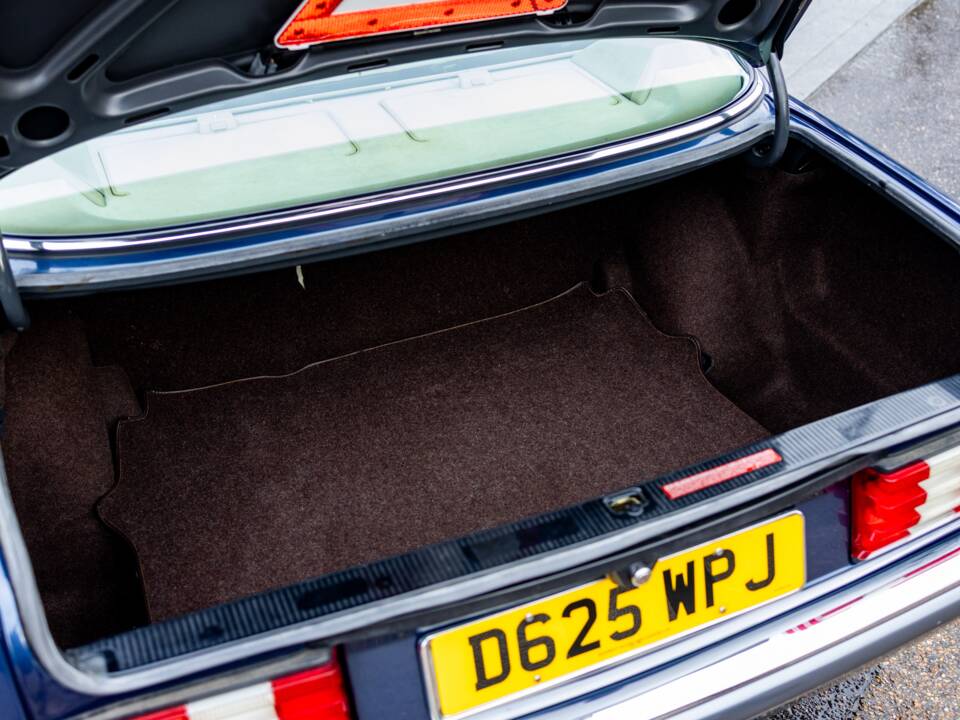 Bild 41/49 von Mercedes-Benz 560 SEL (1986)