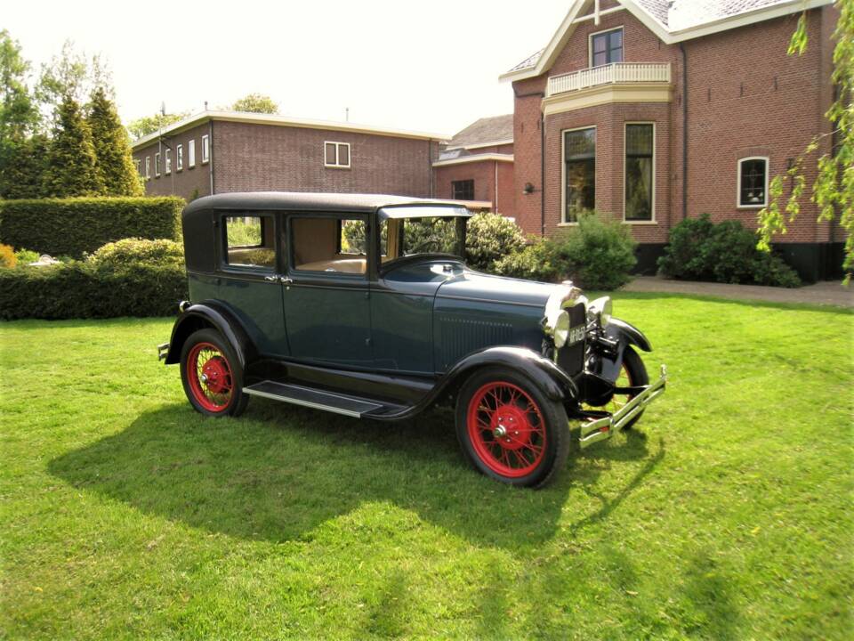 Image 52/55 of Ford Model A Tudor Sedan (1931)