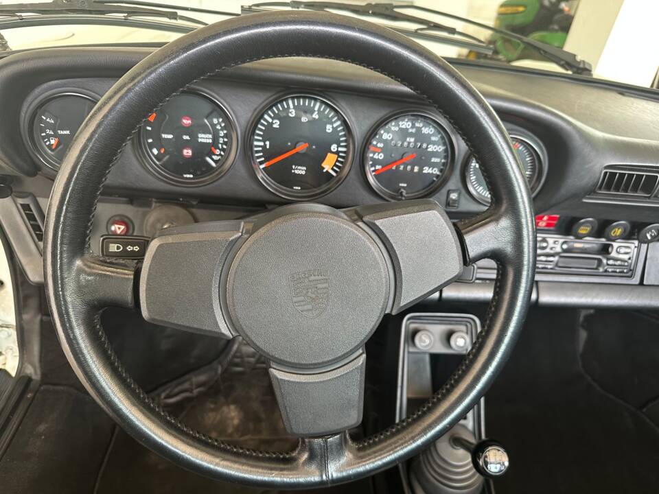 Bild 18/26 von Porsche 911 SC 3.0 (1983)
