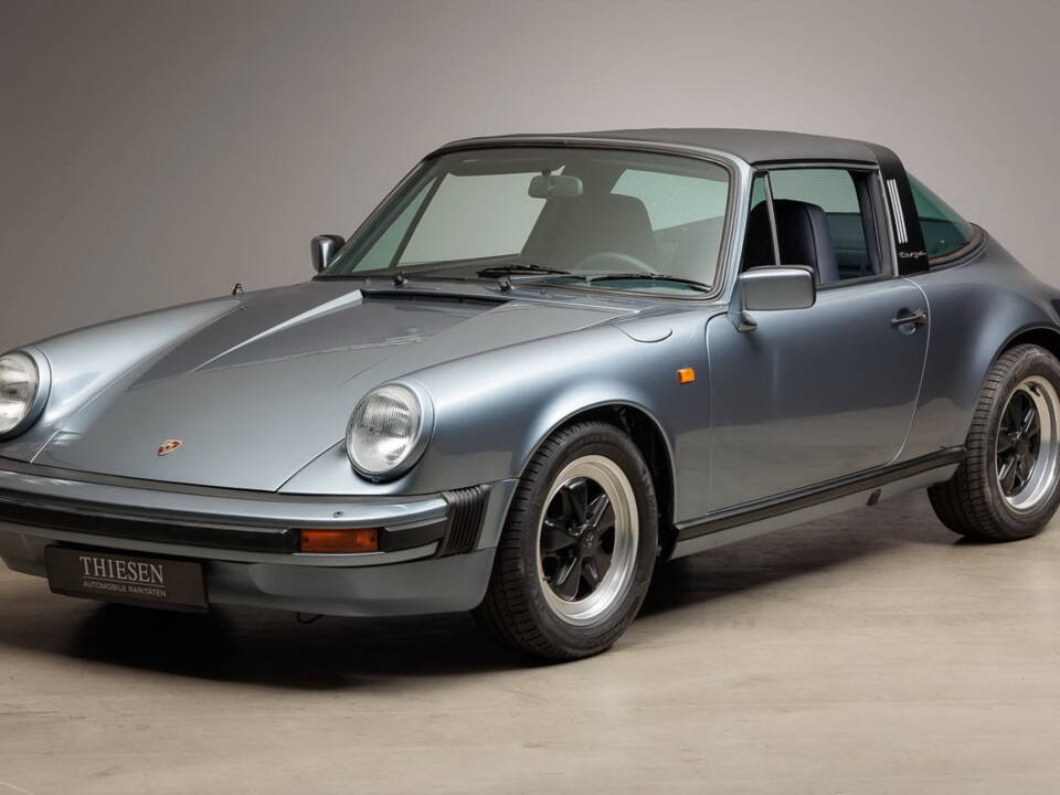 Image 2/41 of Porsche 911 SC 3.0 (1982)