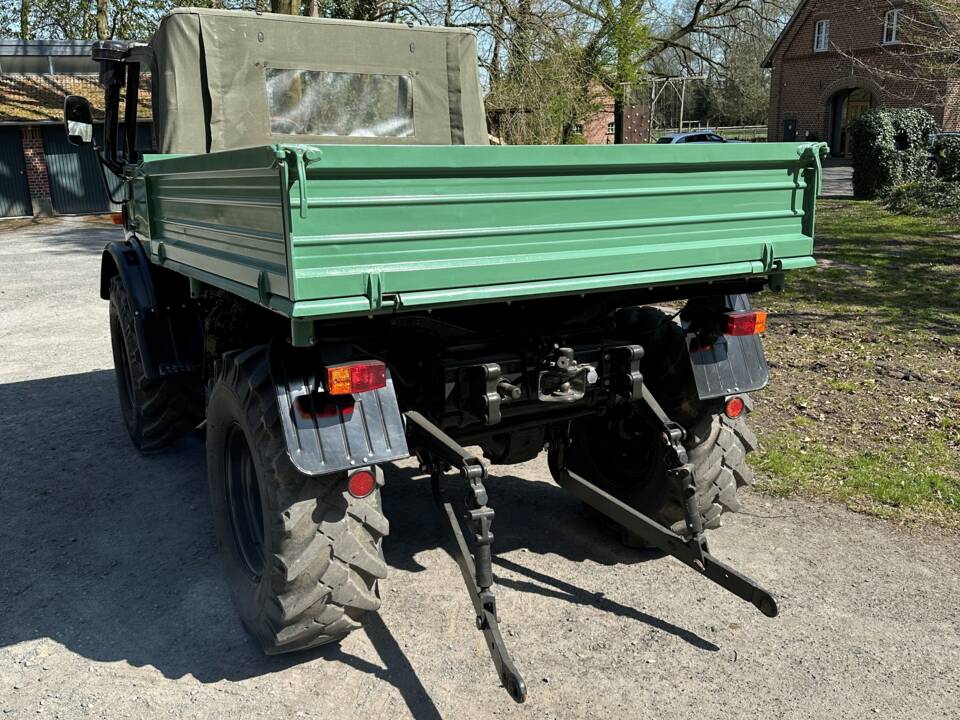 Image 4/9 of Mercedes-Benz Unimog 406 (1971)
