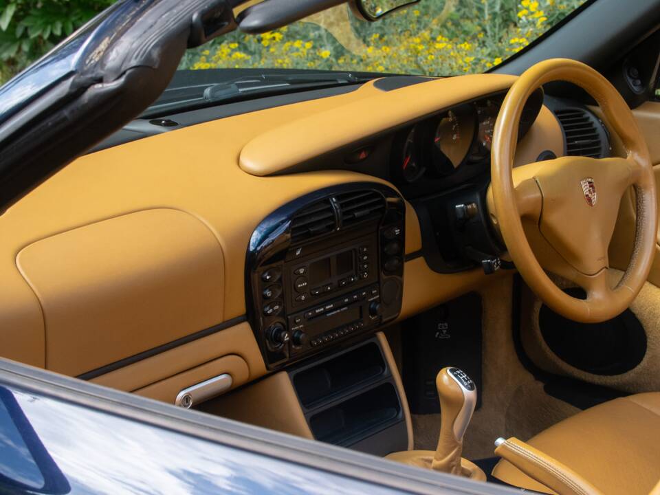 Immagine 11/50 di Porsche Boxster (2004)