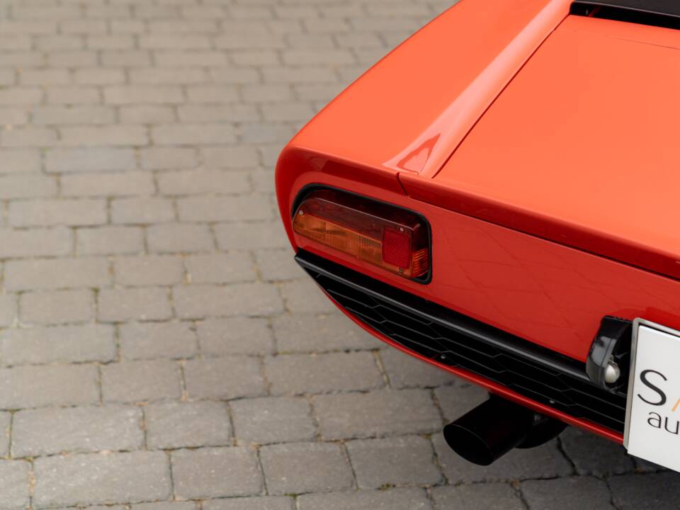 Bild 38/85 von Lamborghini Miura P 400 (1967)