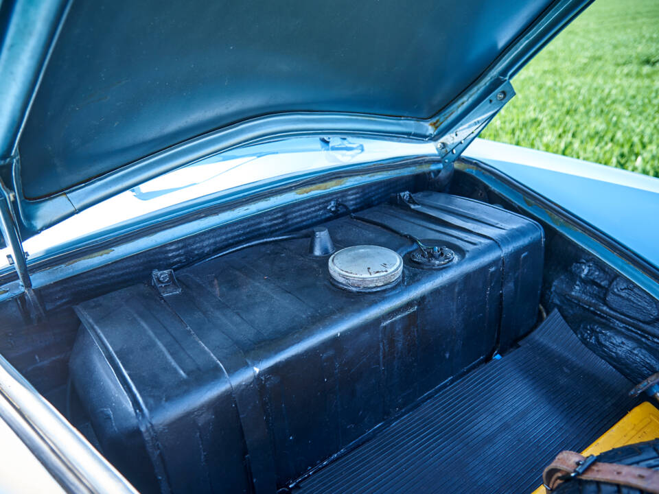 Image 13/29 of Porsche 356 A 1600 S (1957)