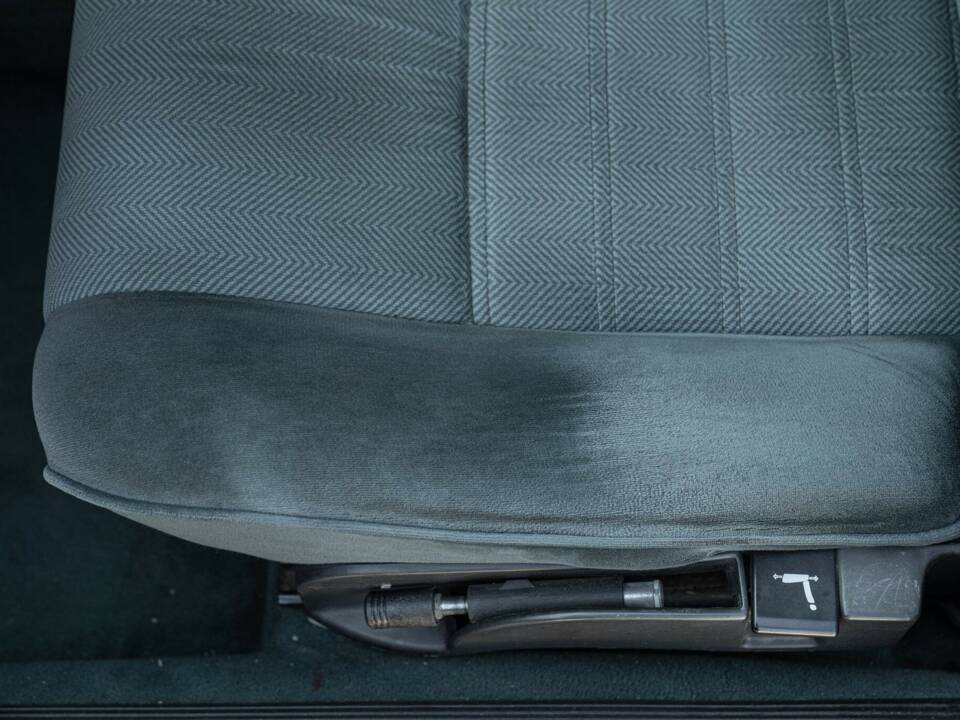 Image 30/50 of Alfa Romeo 164 2.0 (1990)