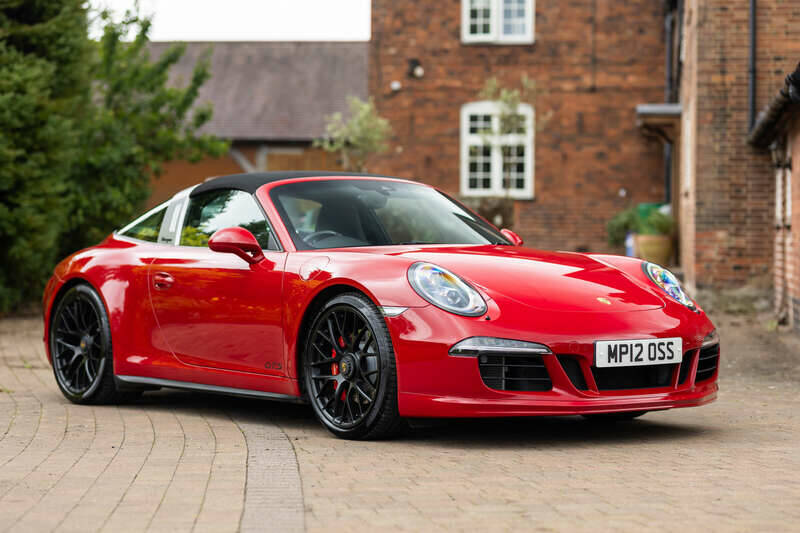 Immagine 1/50 di Porsche 911 Targa 4 GTS (2015)