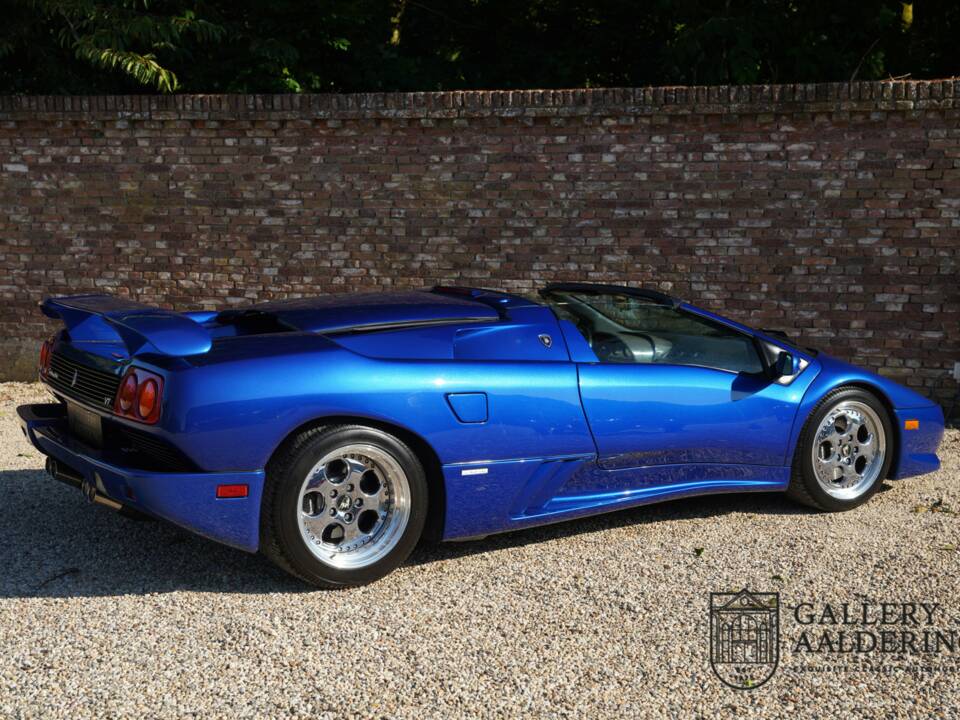 Afbeelding 45/50 van Lamborghini Diablo VT Roadster (1996)