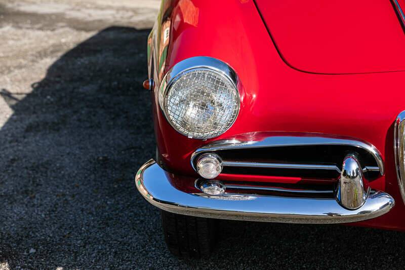 Image 29/46 of Alfa Romeo 2000 Spider (1960)