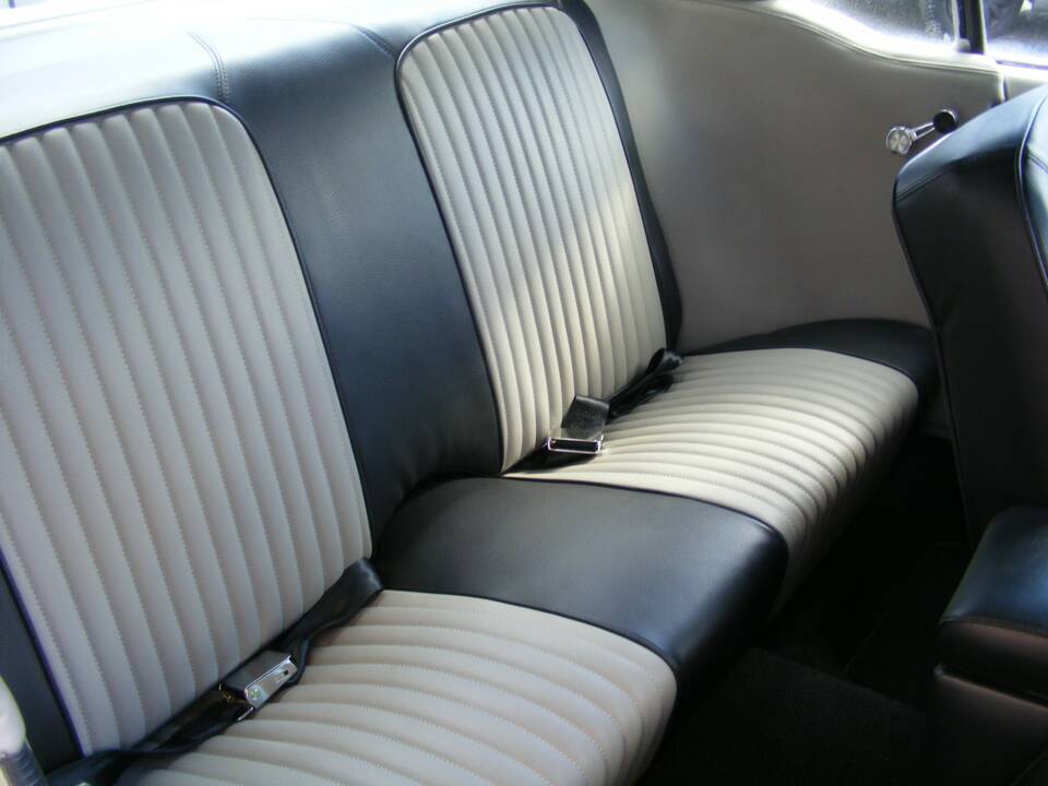 Image 24/46 of Ford Mustang 289 (1968)