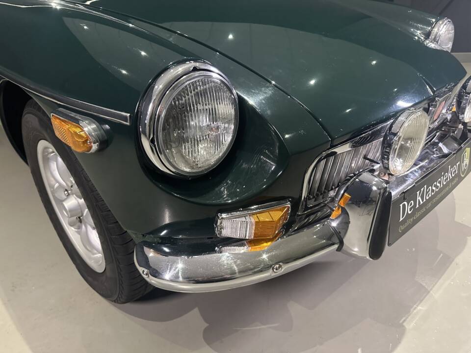 Afbeelding 11/30 van MG MGB (1973)
