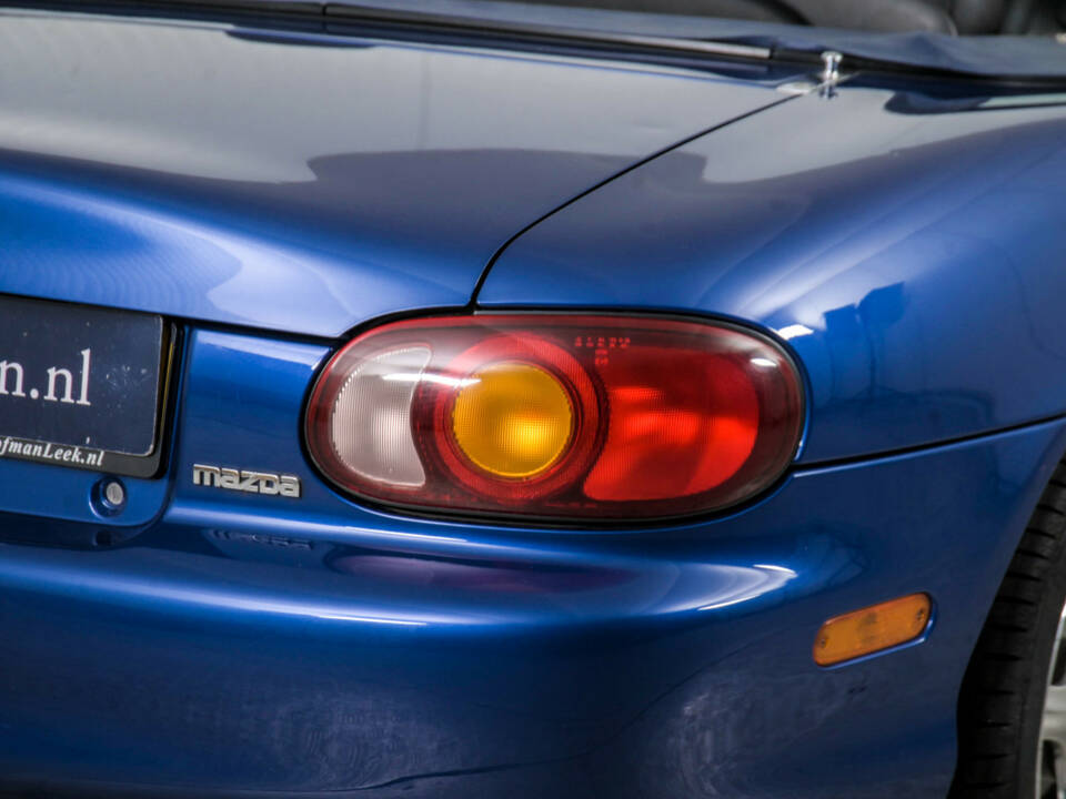 Image 32/50 of Mazda MX-5 1.8 (1999)