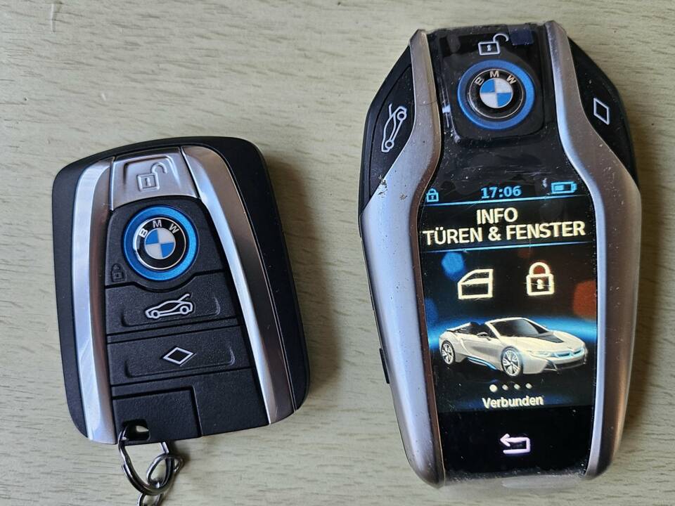 Image 13/18 of BMW i8 Roadster "The Last 18" (2020)