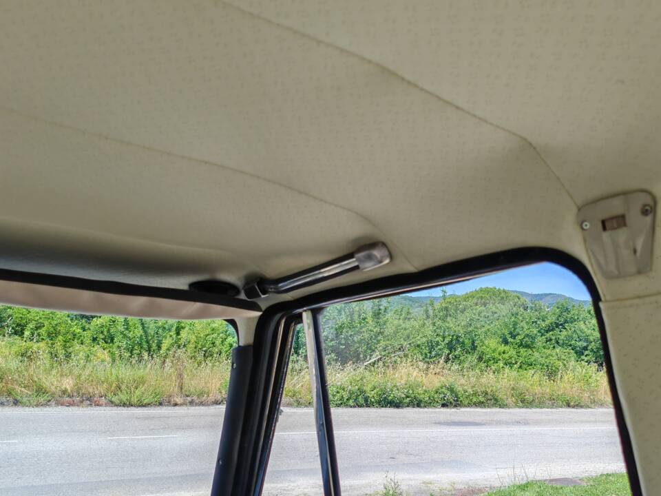 Image 42/50 of Alfa Romeo 2000 Berlina (1972)