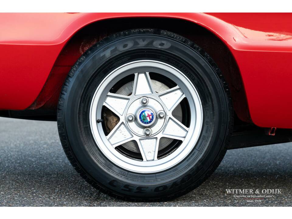 Immagine 18/31 di Alfa Romeo 1600 Spider (1974)