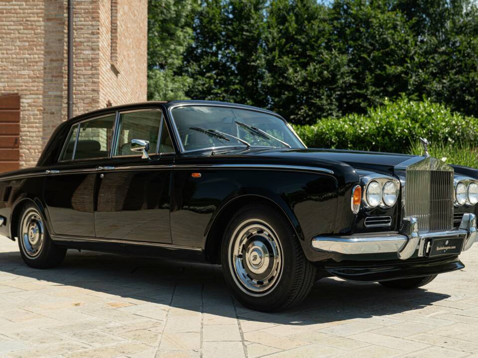 Bild 2/50 von Rolls-Royce Silver Shadow I (1972)
