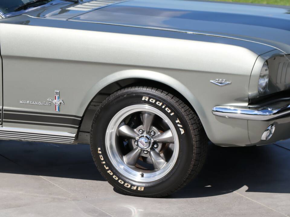 Image 40/50 de Ford Mustang 289 (1966)